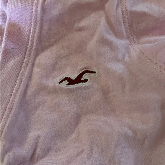 Hollister Women's Light Pink V-Neck Tee - Picture 4 of 5